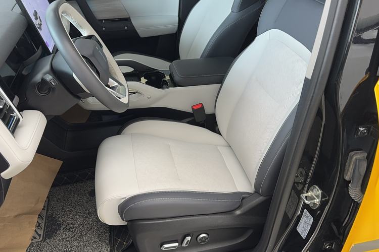 Used iCAR 03 2024 501km Four-wheel Drive Long-range Intelligent Driving Edition Left Front Seat