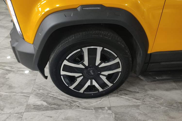 Used iCAR 03 2024 472km Four-Wheel Drive Long-Range Version Left Front Wheel Hub