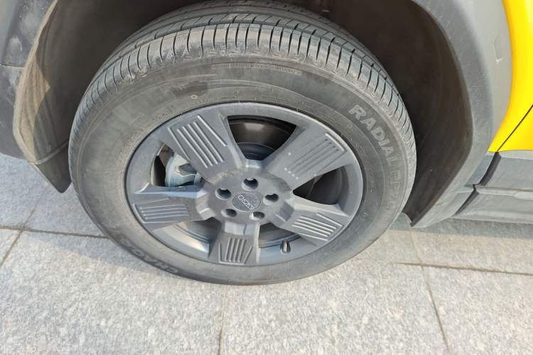 Used iCAR 03 2024 501km Two-Wheel Drive Long-Range Version Left Front Wheel Hub