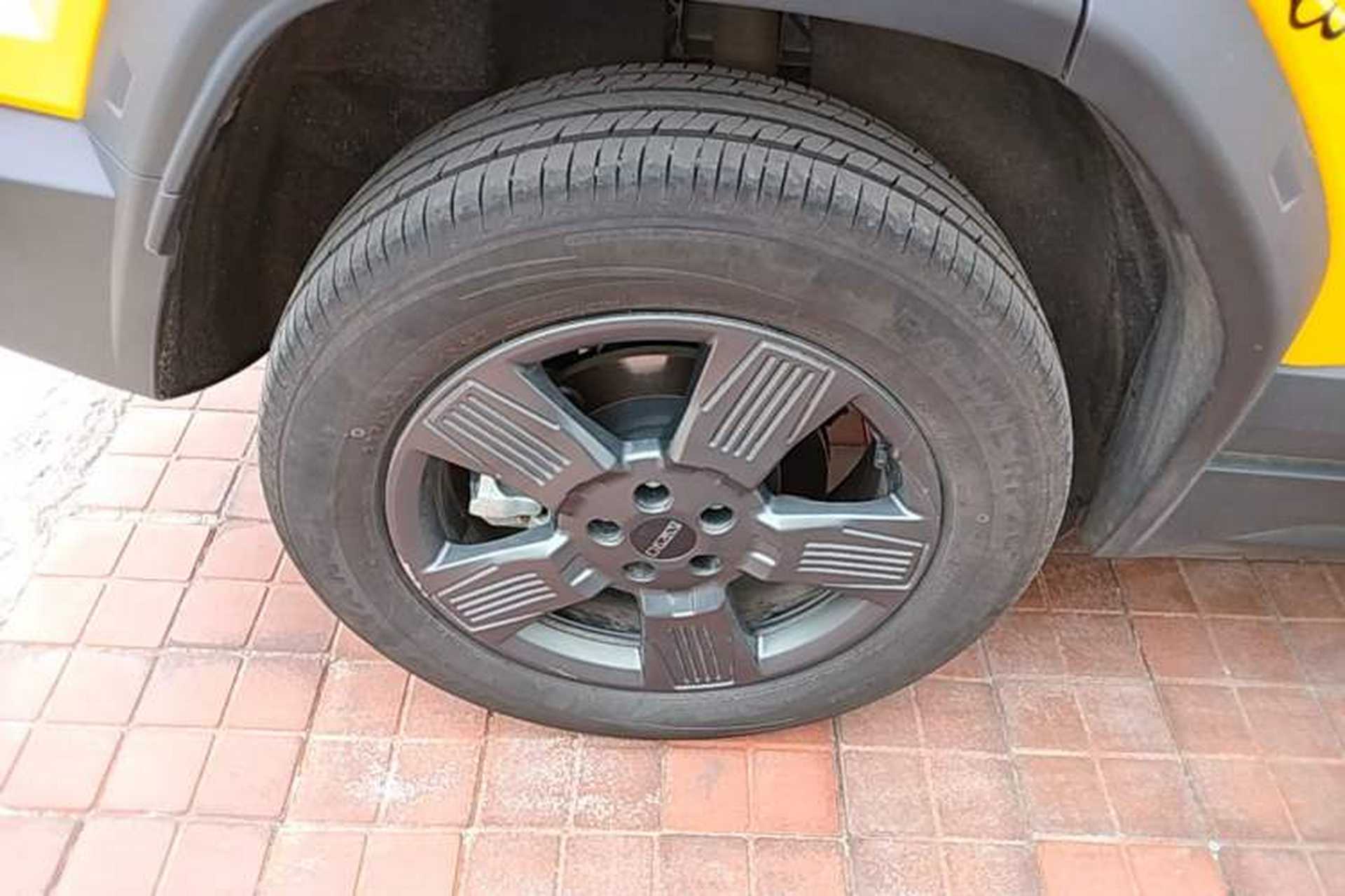 Used iCAR 03 2024 401km Two-Wheel Drive Standard Advanced Version Right Rear Wheel Hub
