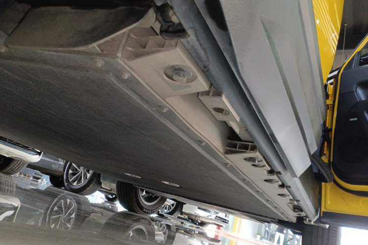 Used iCAR 03 2024 501km Two-Wheel Drive Long-Range Version Right Side Sill