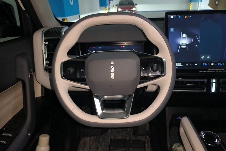 Used iCAR 03 2024 472km Four-Wheel Drive Long-Range Smart Enjoyment Version Steering Wheel