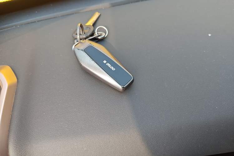 Used iCAR 03 2024 501km Two-Wheel Drive Long-Range Version Vehicle Key