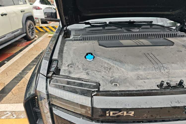 Used iCAR 03T 2024 501km Four-wheel Drive Long-Range Version Engine Bay Right