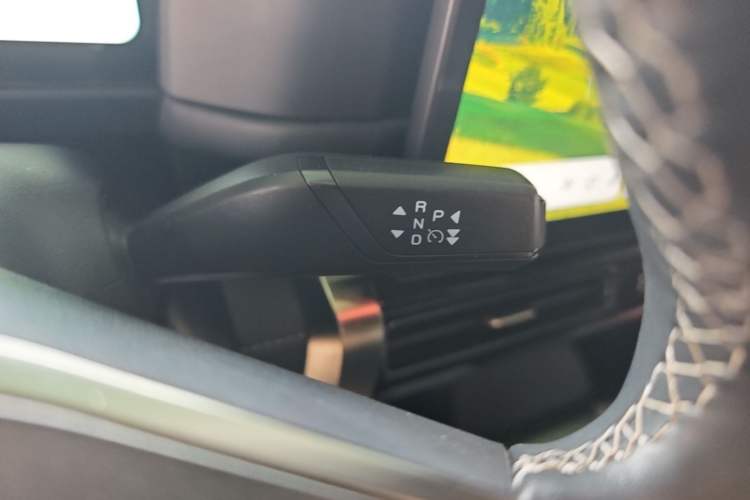 Used iCAR 03T 2024 501km Four-wheel Drive Long-Range Version Gear Lever