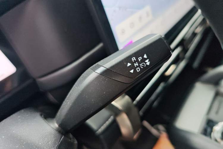 Used iCAR 03T 2024 501km Four-wheel Drive Long-Range Version Gear Lever