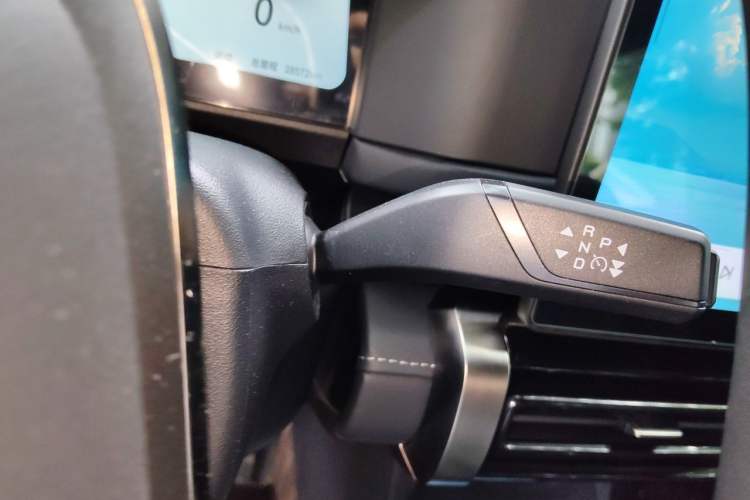 Used iCAR 03T 2024 501km Four-wheel Drive Long-Range Version Gear Lever