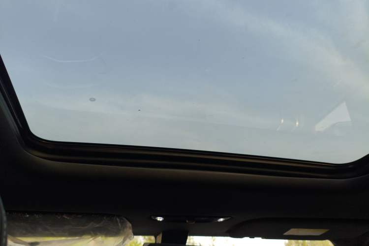 Used iCAR 03T 2024 501km Four-wheel Drive Long-Range Version Headliner