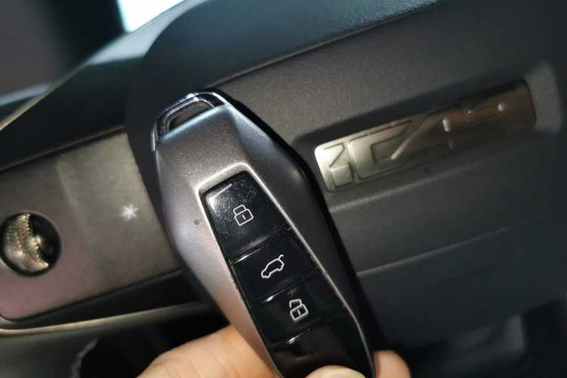 Used iCAR 03T 2024 501km Four-wheel Drive Long-Range Version Interior 1