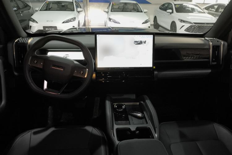 Used iCAR 03T  Interior 2