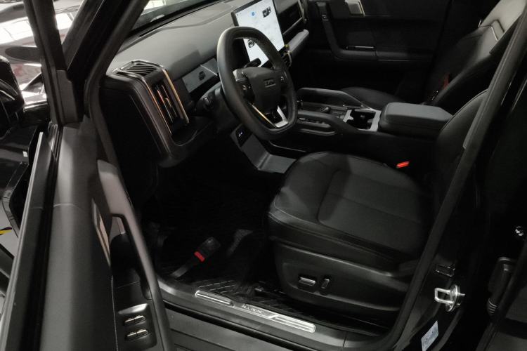 Used iCAR 03T  Interior 3