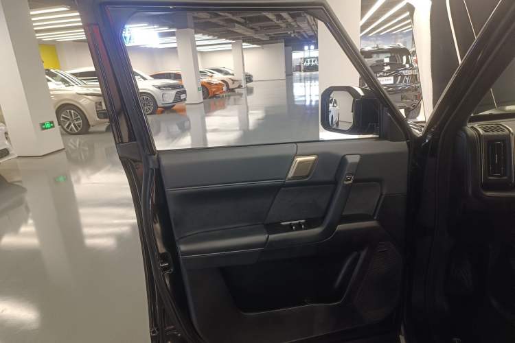 Used iCAR 03T 2024 501km Four-wheel Drive Long-Range Version Left Front Door Interior