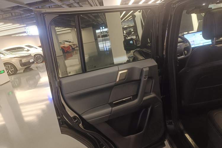 Used iCAR 03T 2024 501km Four-wheel Drive Long-Range Version Left Rear Door Interior