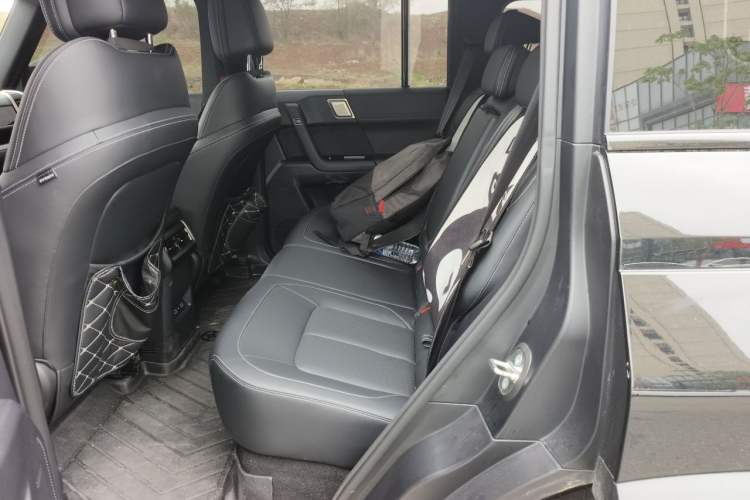 Used iCAR 03T 2024 520km Two-Wheel Drive Long-Range Version Left Rear Seat