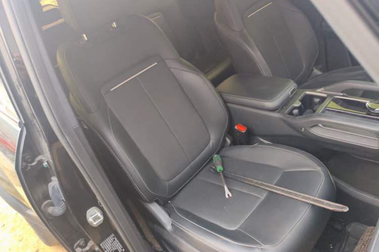 Used iCAR 03T 2024 501km Four-wheel Drive Long-Range Version Right Front Seat