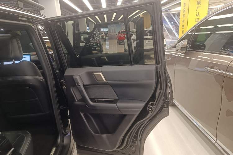 Used iCAR 03T 2024 501km Four-wheel Drive Long-Range Version Right Rear Door Interior