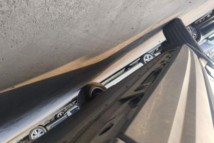 Used iCAR 03T 2024 501km Four-wheel Drive Long-Range Version Right Side Sill