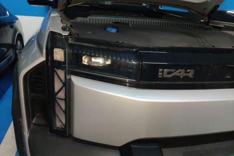 Used iCAR 03T 2024 501km Four-wheel Drive Long-range Enjoyment Version Right Front Headlight