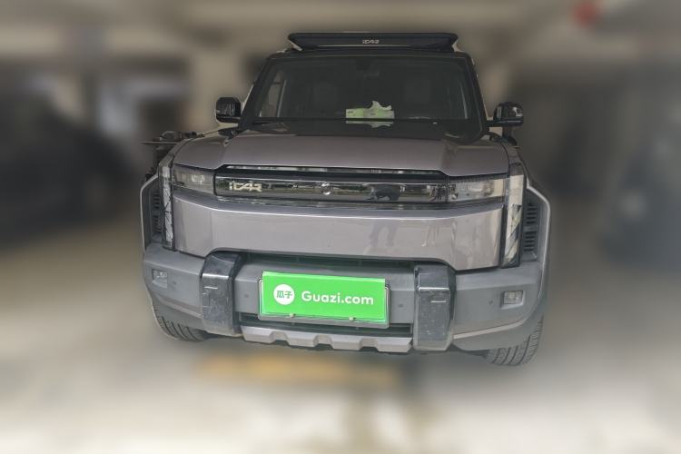 Used iCAR 03T 2024 520km Two-Wheel Drive Long-Range Version Front