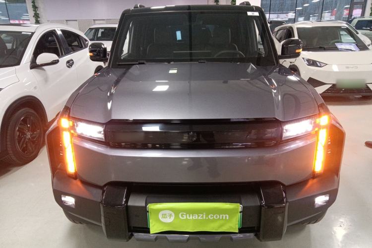Used iCAR 03T 2024 520km Two-Wheel Drive Long-Range Version Front