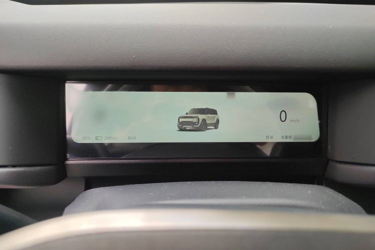 Used iCAR 03T 2024 501km Four-wheel Drive Long-Range Version Instrument Cluster