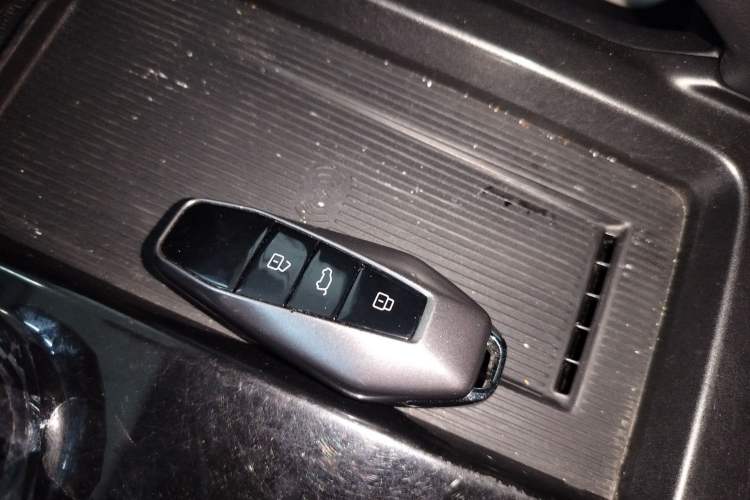 Used iCAR 03T 2024 501km Four-wheel Drive Long-Range Version Interior 1