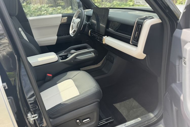 Used iCAR 03T 2024 520km Two-Wheel Drive Long-Range Version Interior 7