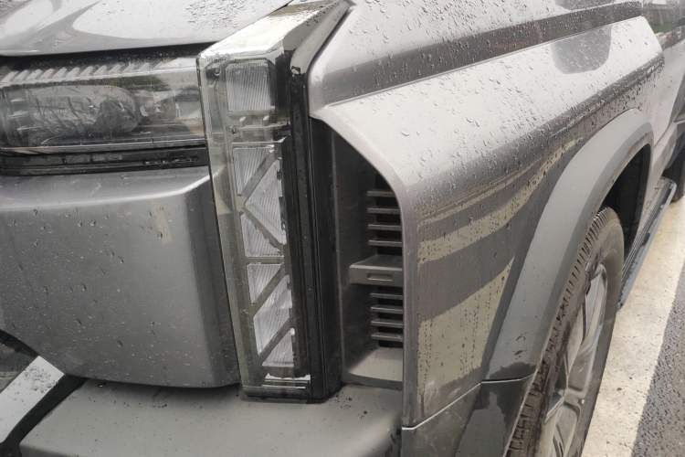Used iCAR 03T 2024 501km Four-wheel Drive Long-Range Version Left Front Headlight