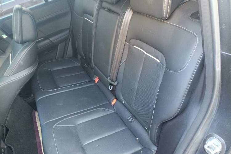 Used iCAR 03T 2024 520km Two-Wheel Drive Long-Range Version Left Rear Seat