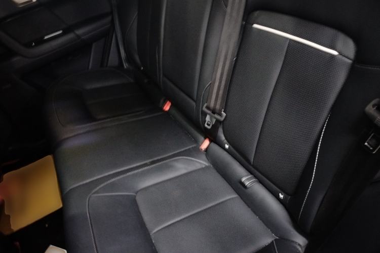 Used iCAR 03T 2024 501km Four-wheel Drive Long-Range Version Left Rear Seat