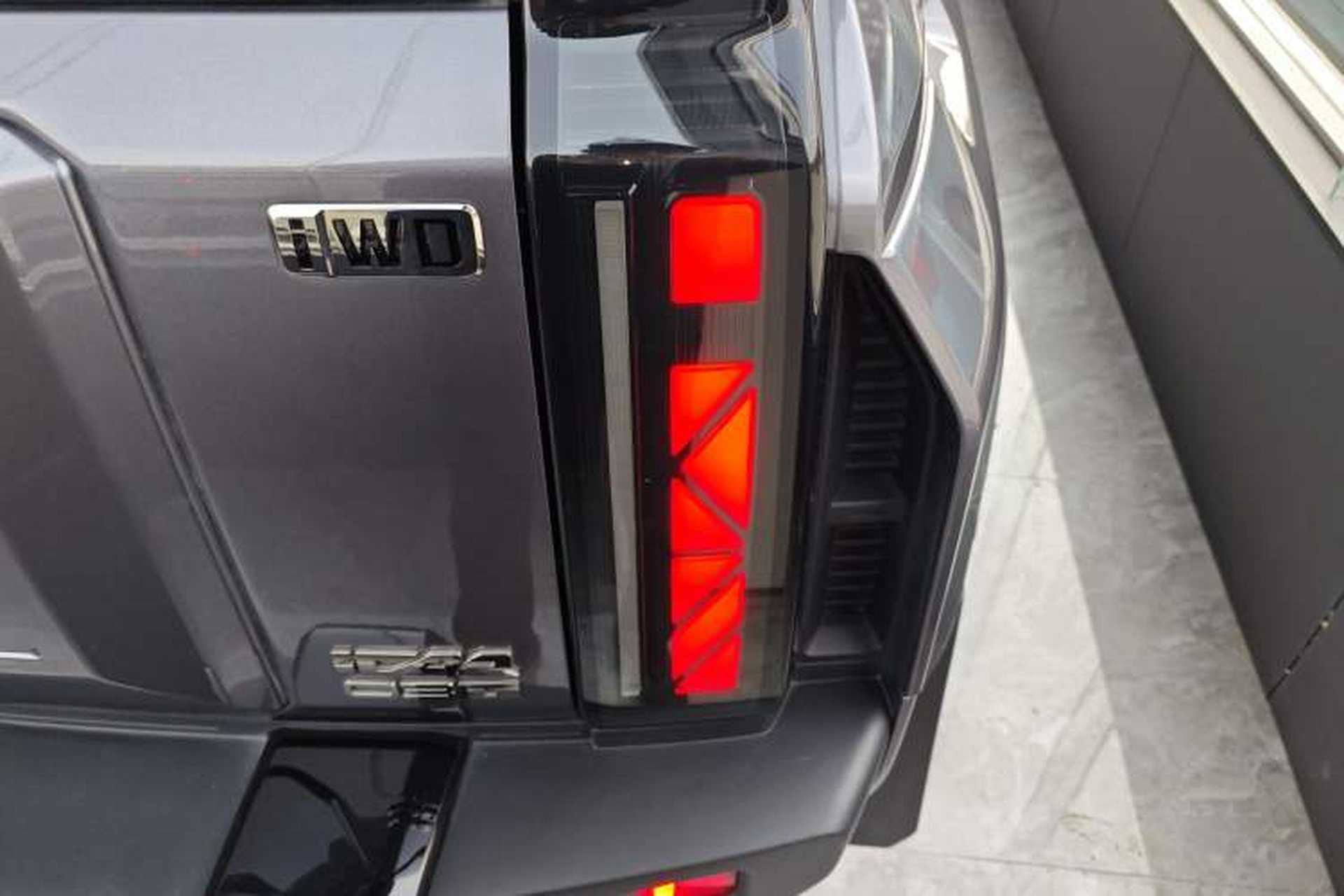 Used iCAR 03T 2024 501km Four-wheel Drive Long-Range Version Right Rear Taillight