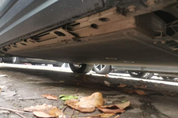 Used iCAR 03T 2024 520km Two-Wheel Drive Long-Range Enjoyment Edition Right Side Sill
