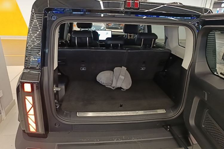 Used iCAR 03T 2024 520km Two-Wheel Drive Long-Range Version Trunk