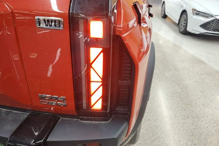 Used iCAR 03T 2024 501km Four-wheel Drive Long-Range Version Right Rear Taillight