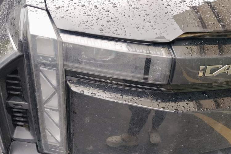 Used iCAR 03T 2024 501km Four-wheel Drive Long-Range Version Right Front Headlight