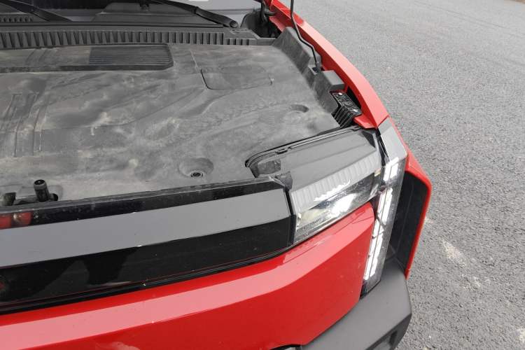 Used iCAR 03T 2024 501km Four-wheel Drive Long-Range Version Engine Bay Left