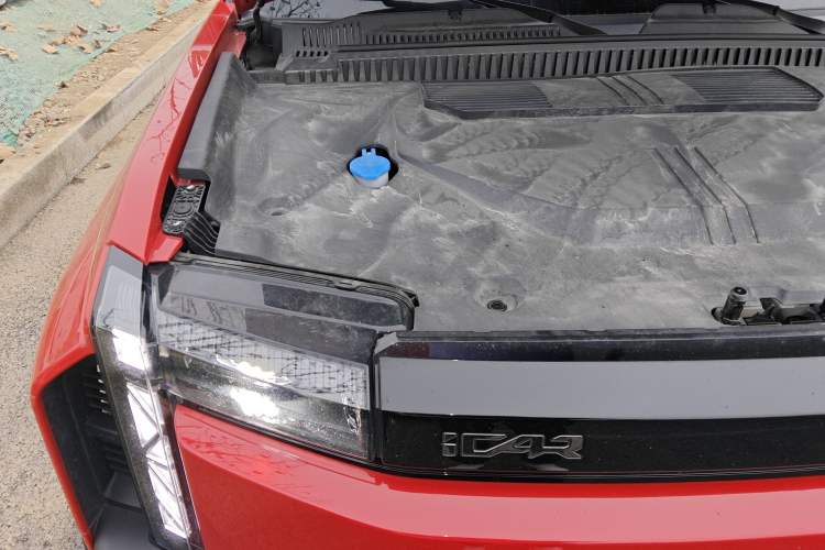 Used iCAR 03T 2024 501km Four-wheel Drive Long-Range Version Engine Bay Right