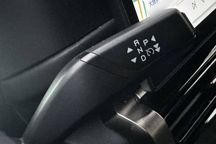Used iCAR 03T 2024 501km Four-wheel Drive Long-Range Version Gear Lever