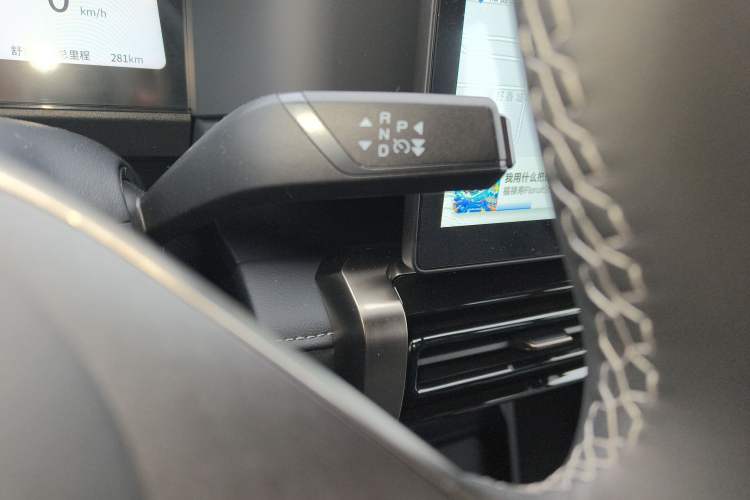 Used iCAR 03T 2024 501km Four-wheel Drive Long-Range Version Gear Lever