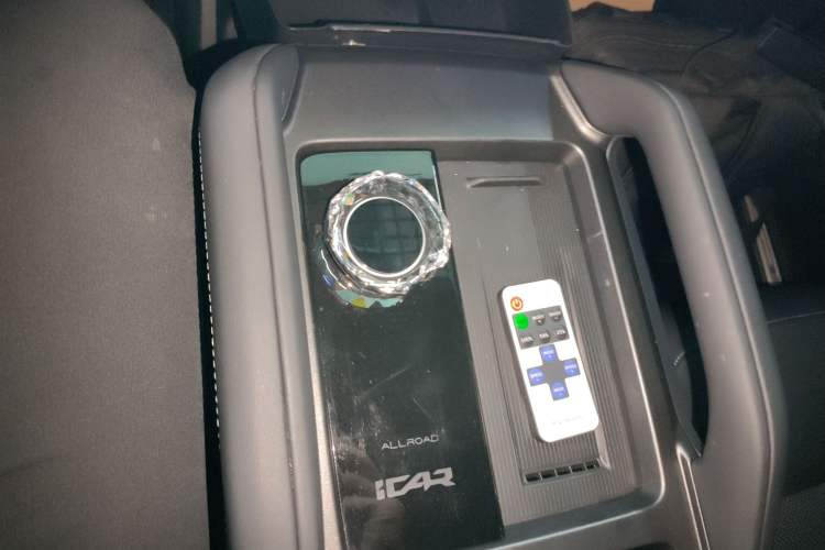 Used iCAR 03T 2024 501km Four-wheel Drive Long-Range Version Gear Lever