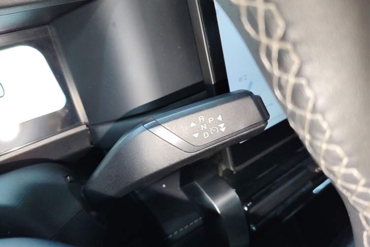 Used iCAR 03T 2024 501km Four-wheel Drive Long-Range Version Gear Lever