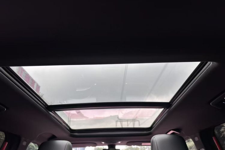 Used iCAR 03T 2024 520km Two-Wheel Drive Long-Range Version Headliner