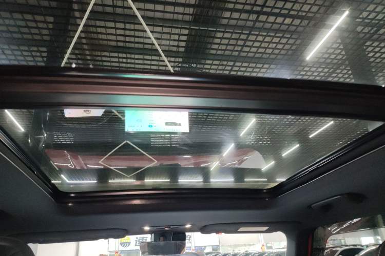 Used iCAR 03T 2024 501km Four-wheel Drive Long-Range Version Headliner
