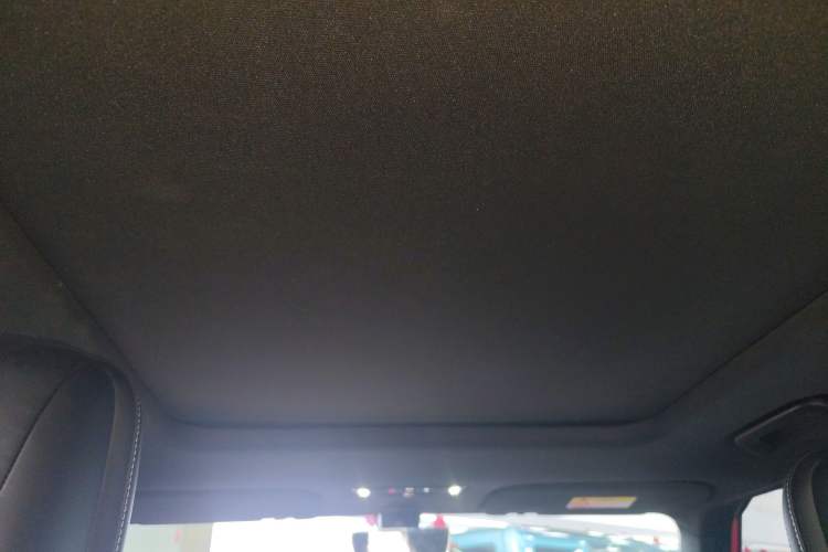 Used iCAR 03T 2024 501km Four-wheel Drive Long-Range Version Headliner