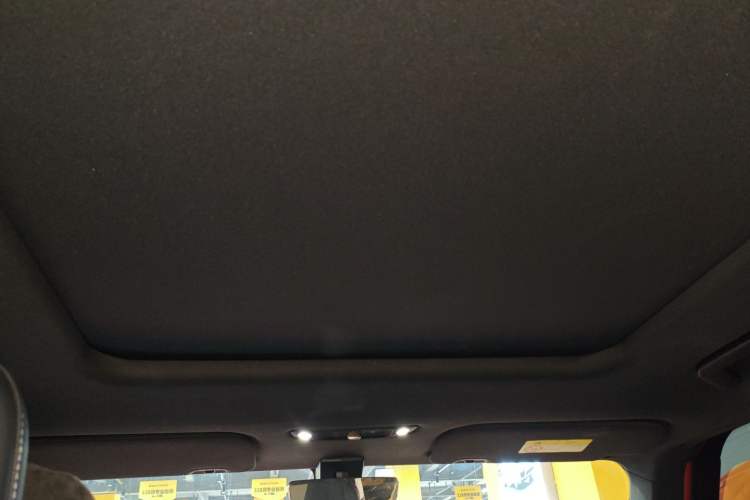 Used iCAR 03T 2024 501km Four-wheel Drive Long-Range Version Headliner