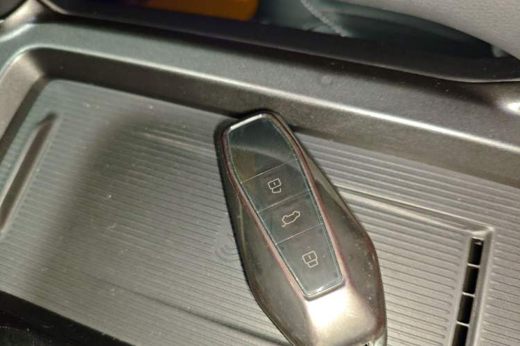 Used iCAR 03T 2024 501km Four-wheel Drive Long-Range Version Interior 1