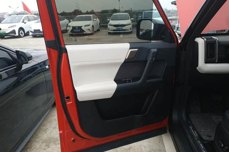 Used iCAR 03T 2024 501km Four-wheel Drive Long-Range Version Left Front Door Interior