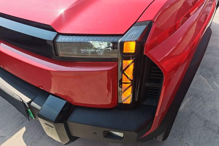 Used iCAR 03T 2024 501km Four-wheel Drive Long-Range Version Left Front Headlight