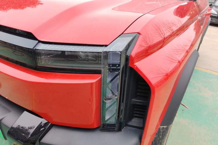 Used iCAR 03T 2024 501km Four-wheel Drive Long-Range Version Left Front Headlight
