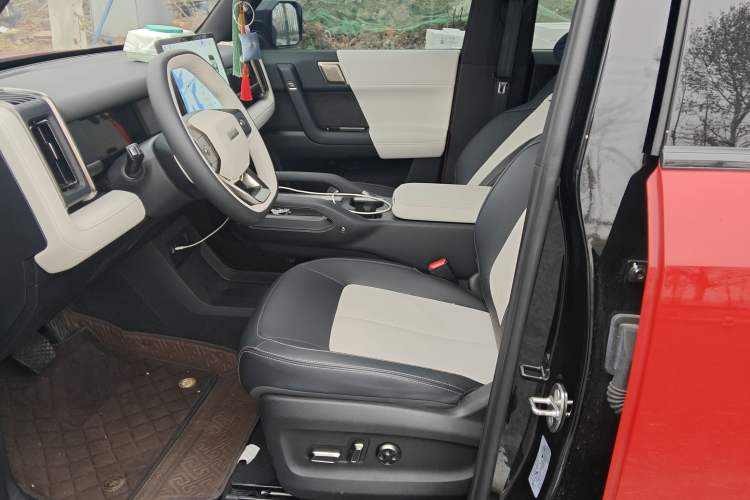 Used iCAR 03T 2024 501km Four-wheel Drive Long-Range Version Left Front Seat